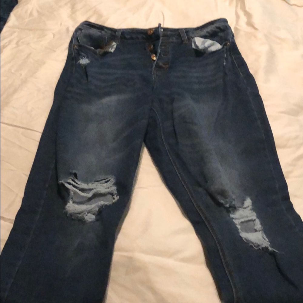 High waisted jeans